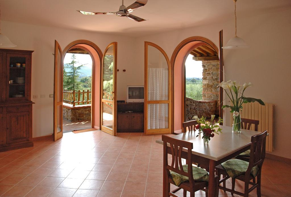 גאבוראנו Agriturismo Podere Gozzuto חדר תמונה